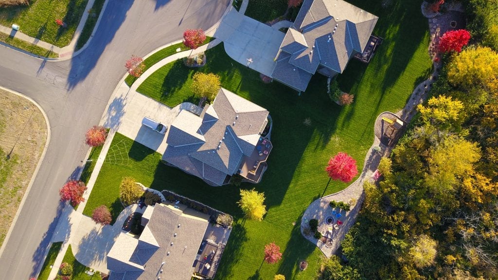 Photo: aerial view of houses in a neighorhood